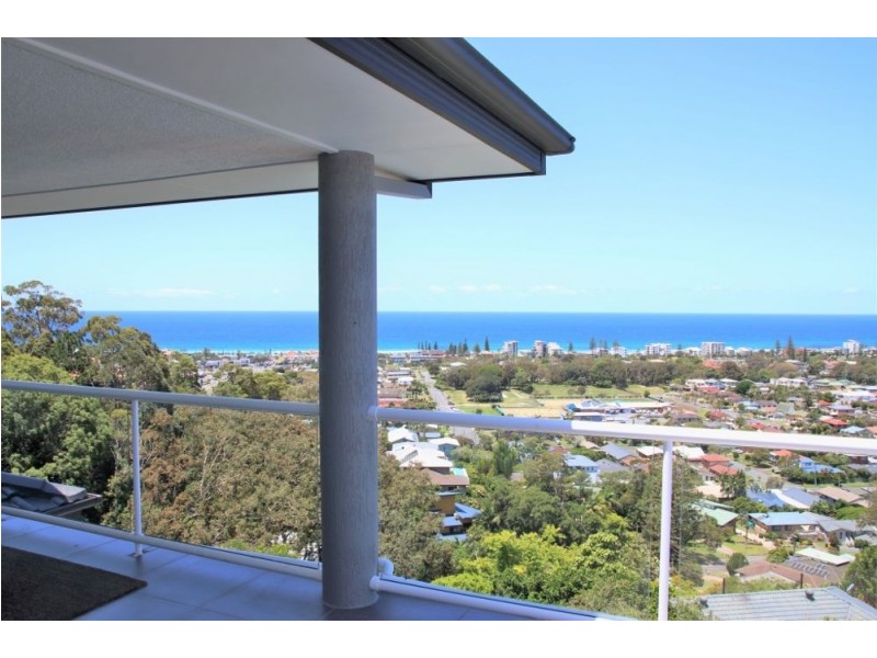 10 Bob Barnard Drive, Tugun QLD 4224