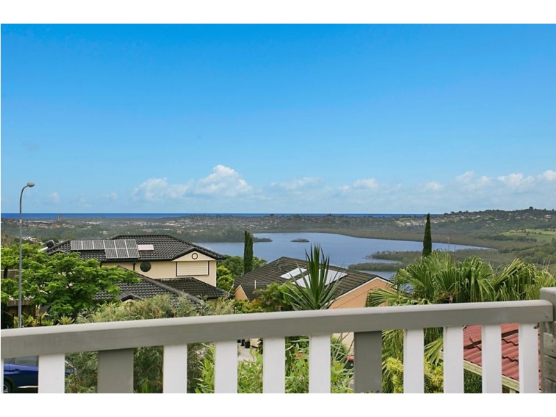 2 Sierra Vista Boulevard, Bilambil Heights NSW 2486