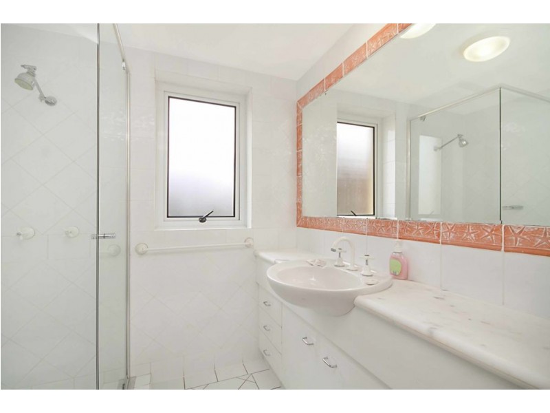 4/1 Tweed Terrace, Coolangatta QLD 4225