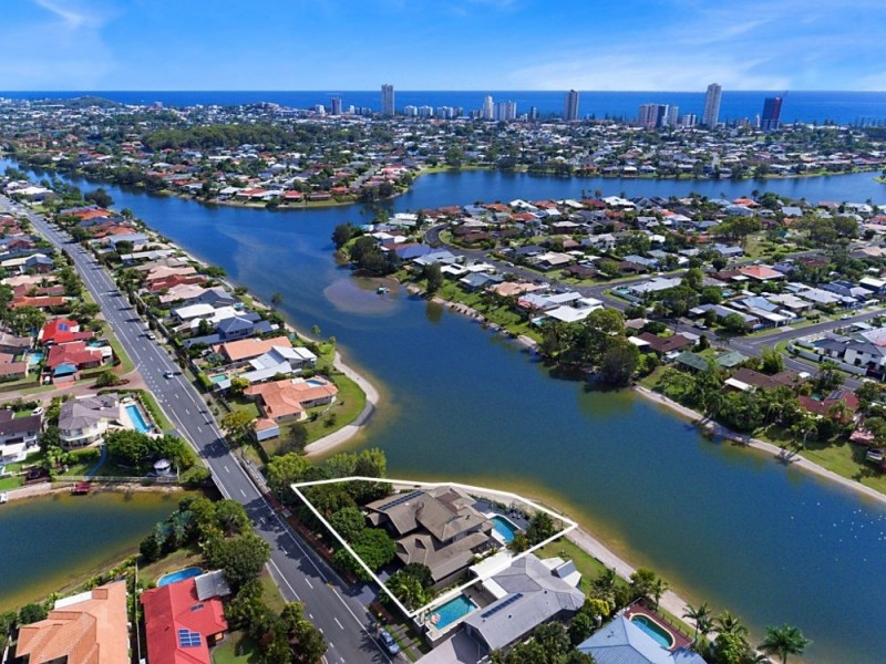108 Dunlin Drive, Burleigh Waters QLD 4220