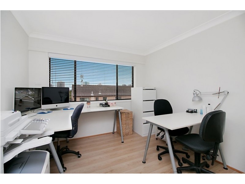 6/63 Dixon Street, Coolangatta QLD 4225