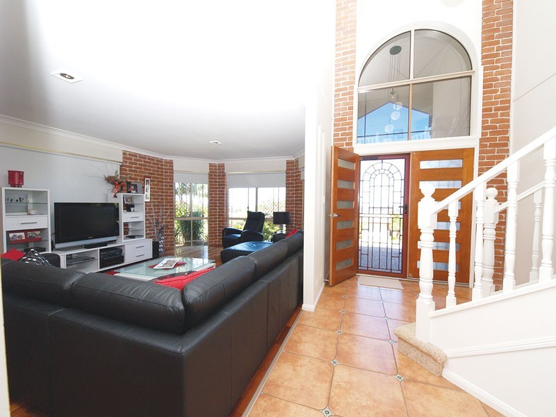 4 Karingal Ave, Bilambil Heights NSW 2486