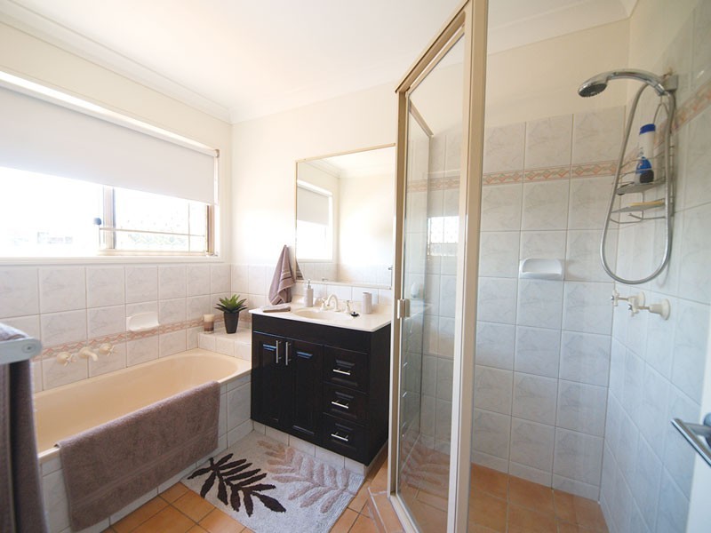 4 Karingal Ave, Bilambil Heights NSW 2486