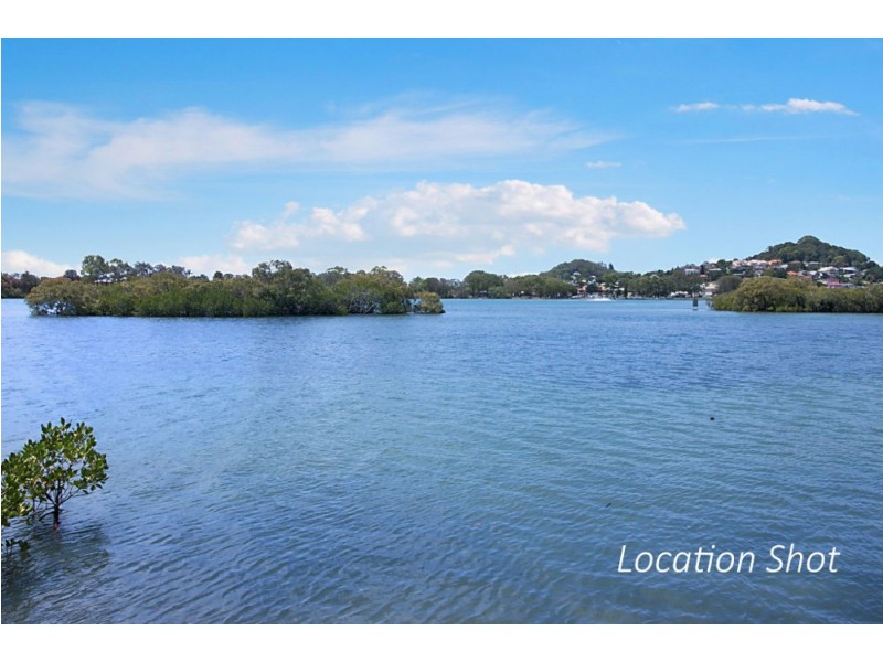 2 Floral Avenue, Tweed Heads South NSW 2486