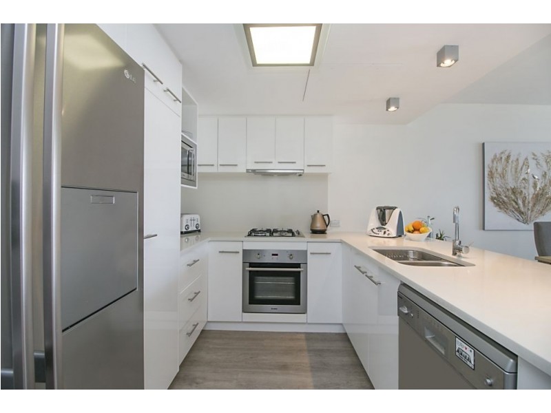 701/215 Boundary Street, Coolangatta QLD 4225