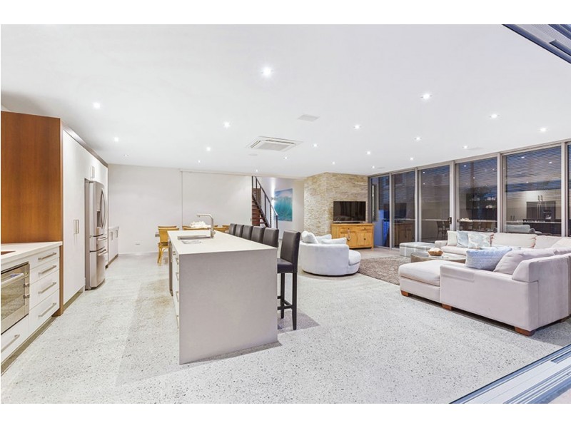 14 Dune Street, Fingal Head NSW 2487