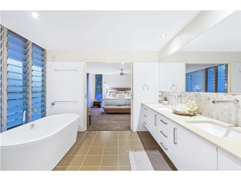 14 Dune Street, Fingal Head NSW 2487