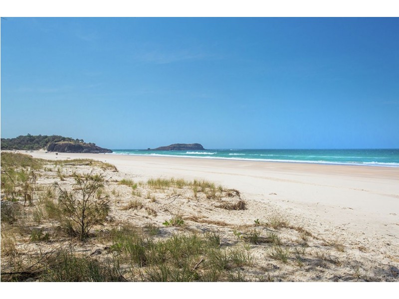 14 Dune Street, Fingal Head NSW 2487