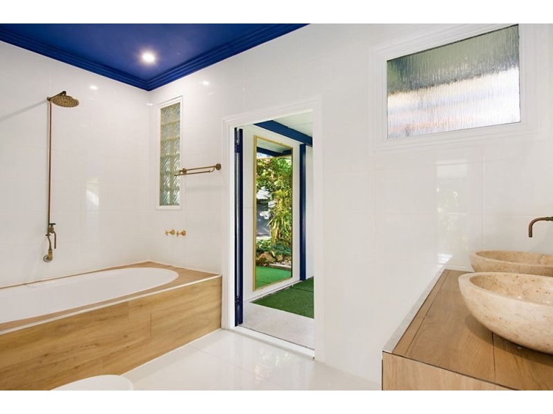 26 Stapylton Street, Coolangatta QLD 4225