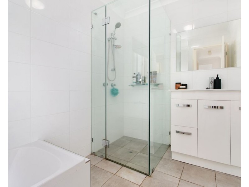 2/37 Elsie Street, Banora Point NSW 2486