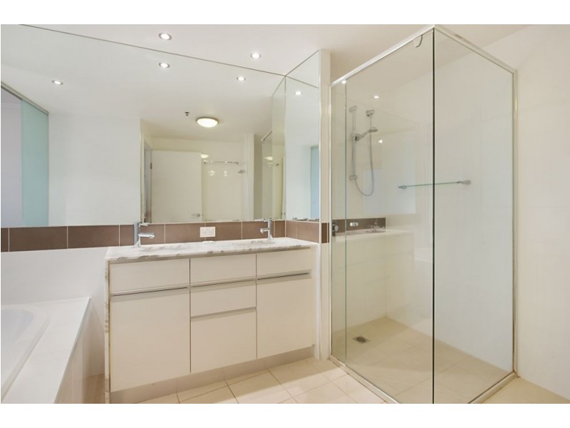 1304/110 Marine Parade (Reflections Tower 2), Coolangatta QLD 4225