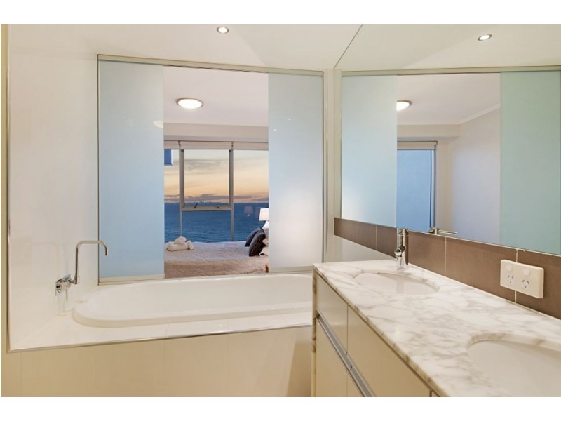 1304/110 Marine Parade (Reflections Tower 2), Coolangatta QLD 4225