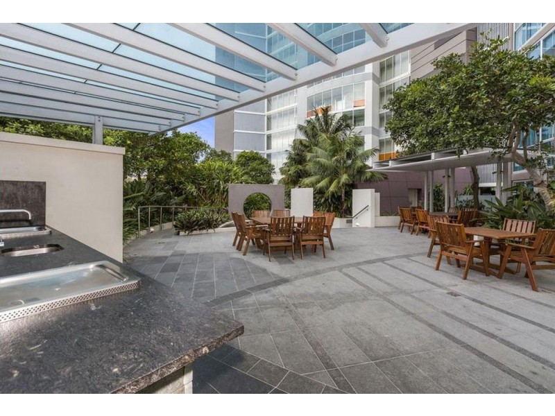 1304/110 Marine Parade (Reflections Tower 2), Coolangatta QLD 4225