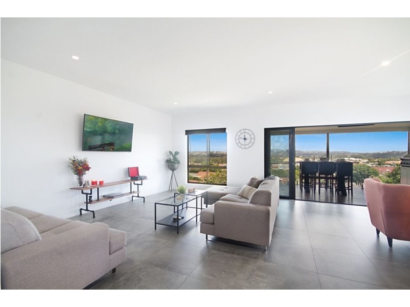 31 St Andrews Way, Banora Point NSW 2486