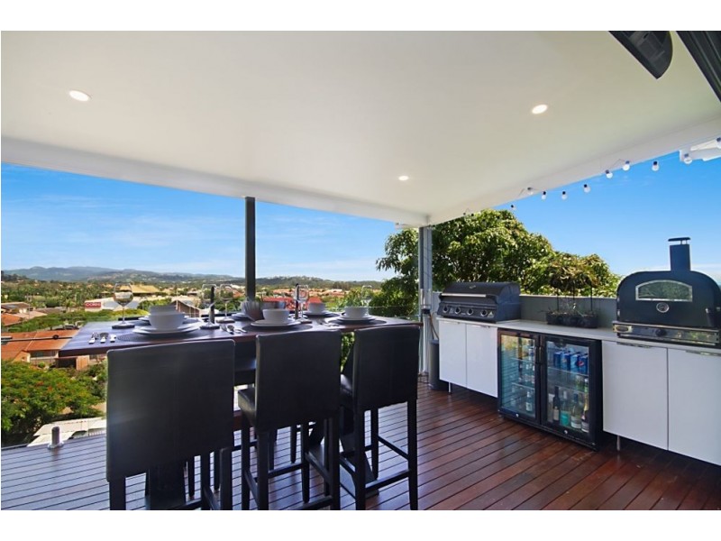 31 St Andrews Way, Banora Point NSW 2486