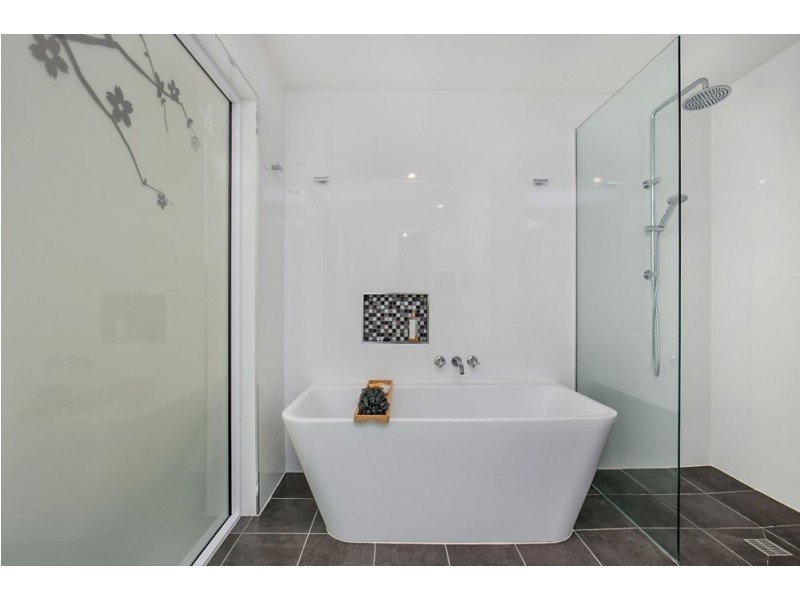 15 Dundee Drive, Banora Point NSW 2486