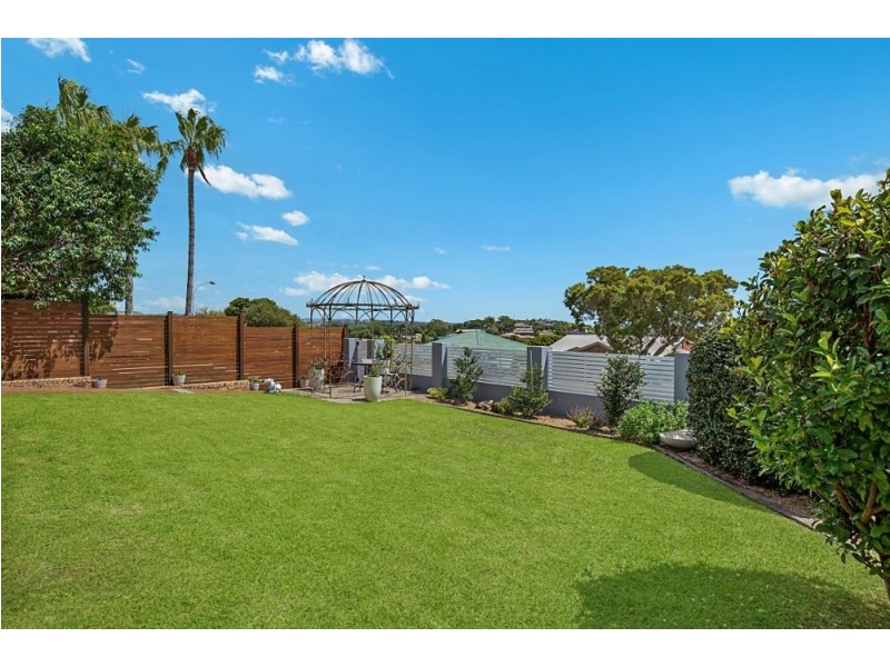 15 Dundee Drive, Banora Point NSW 2486