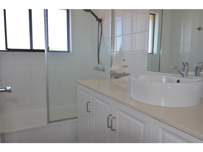 9/19 Twenty Sixth Avenue, Palm Beach QLD 4221