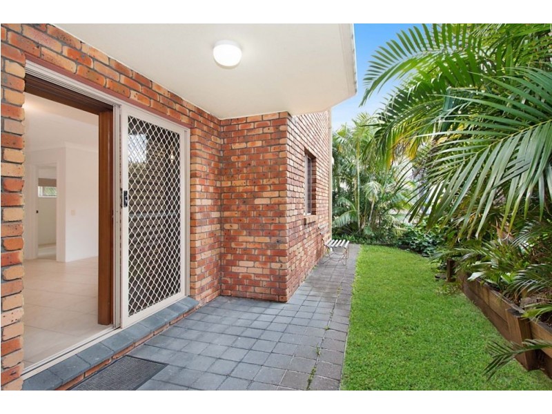 1/131 Golden Four Drive, Bilinga QLD 4225