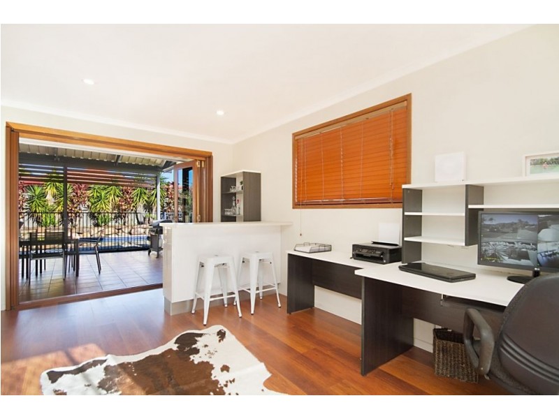 6 Roker Drive, Currumbin Waters QLD 4223
