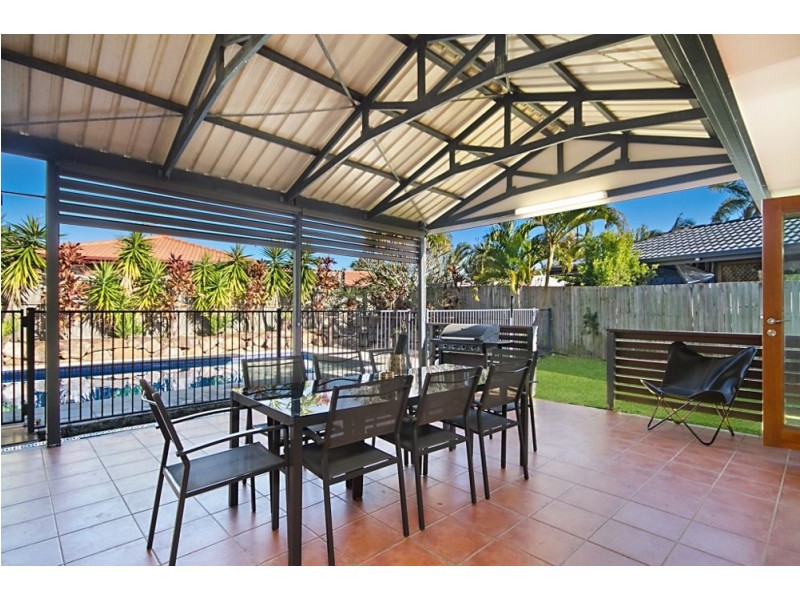6 Roker Drive, Currumbin Waters QLD 4223