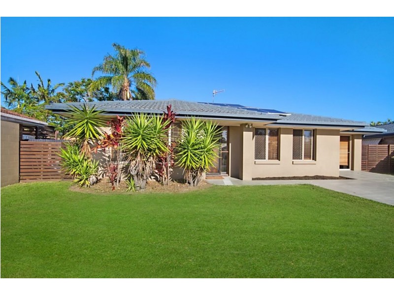 6 Roker Drive, Currumbin Waters QLD 4223