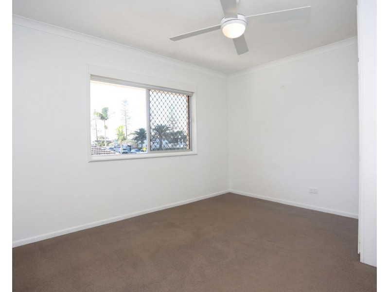 1/9 Douglas Street, Kirra QLD 4225