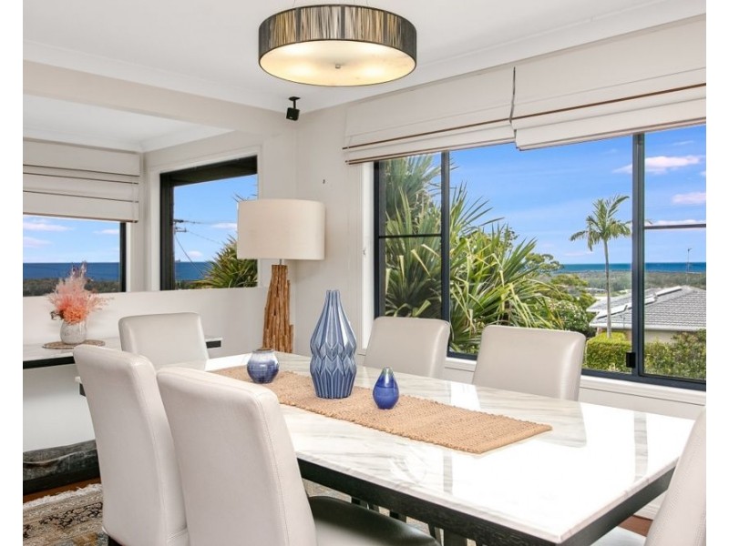 7 Seaview Road, Banora Point NSW 2486