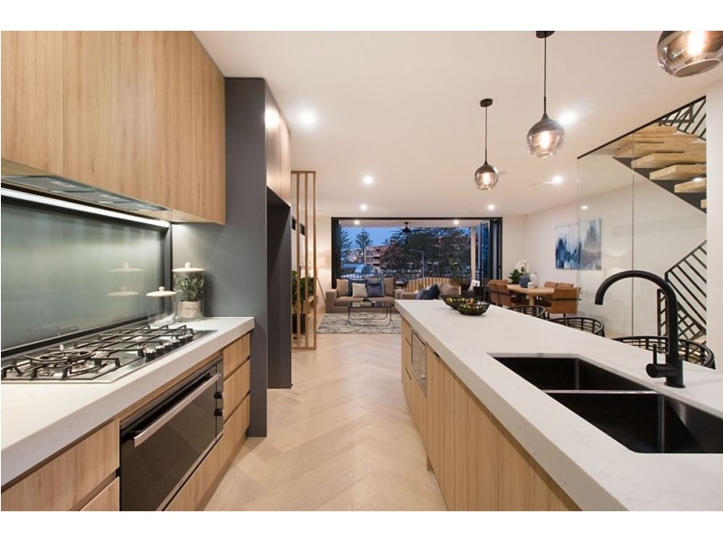 3/134 Musgrave Street, “KARMA VILLAS”, Coolangatta QLD 4225