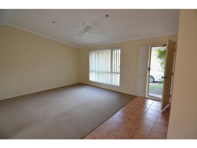 2/12 Avondale Drive, Banora Point NSW 2486