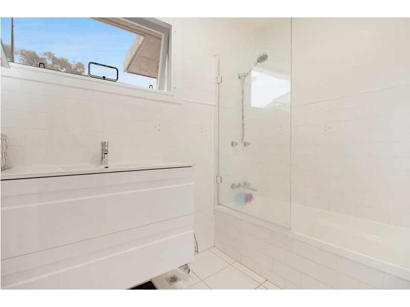 13 Wommin Lake Crescent, Fingal Head NSW 2487