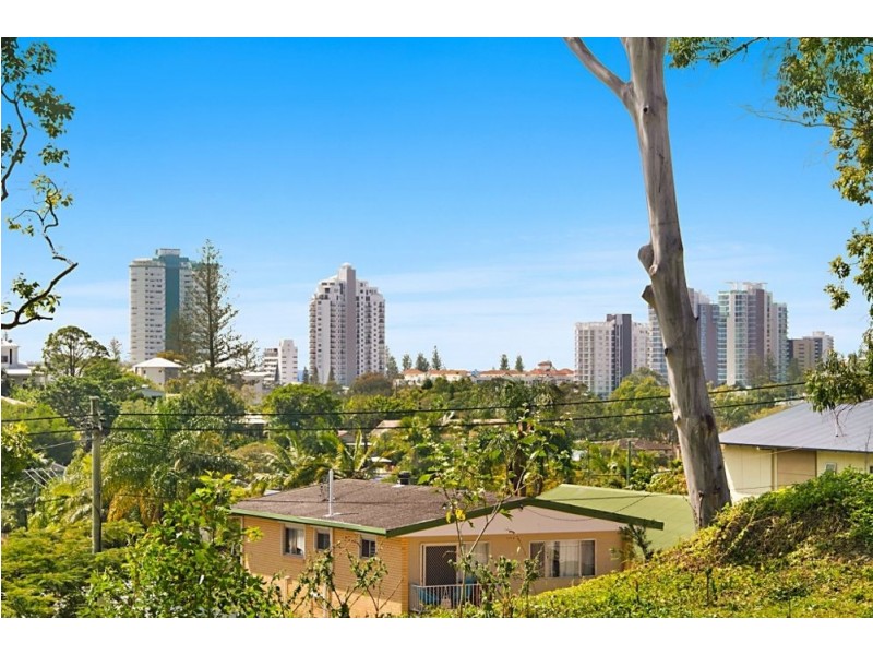 4 Kent Street, Coolangatta QLD 4225