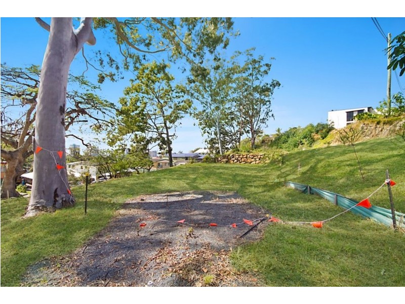 4 Kent Street, Coolangatta QLD 4225