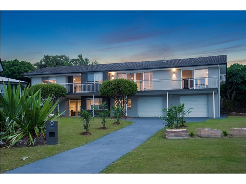 9 Seaview Road, Banora Point NSW 2486