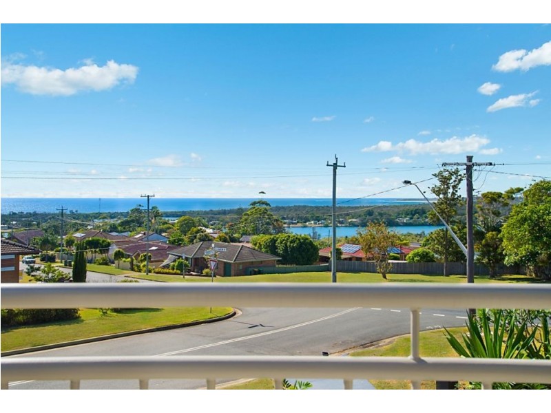 9 Seaview Road, Banora Point NSW 2486
