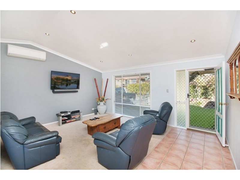 15 Tyrone Terrace, Banora Point NSW 2486