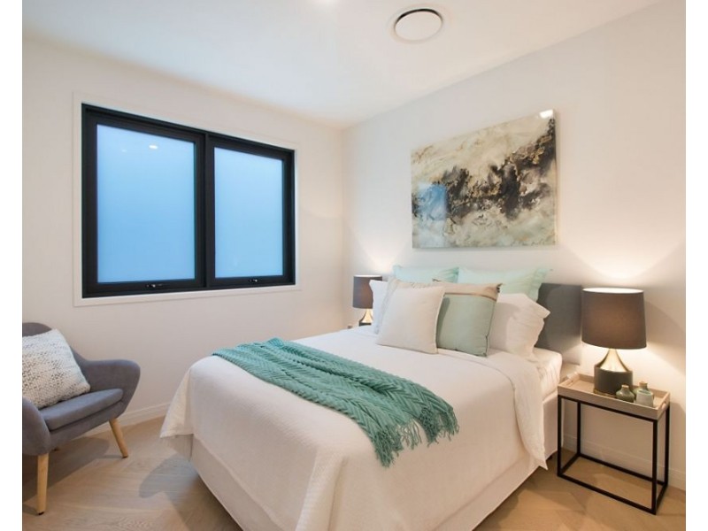 2/33 Garrick Street, Coolangatta QLD 4225