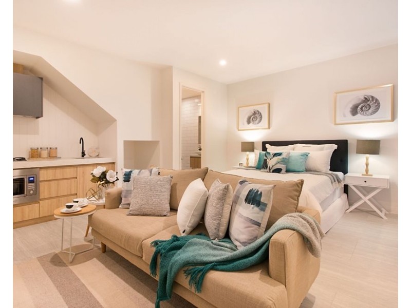 2/33 Garrick Street, Coolangatta QLD 4225