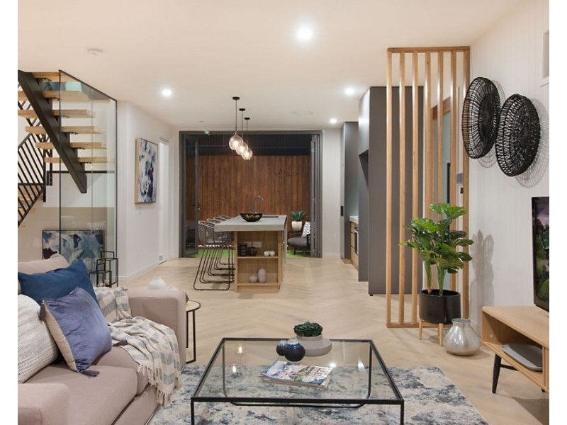 2/33 Garrick Street, Coolangatta QLD 4225