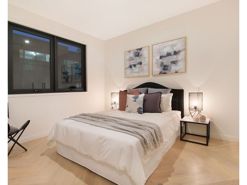 2/33 Garrick Street, Coolangatta QLD 4225