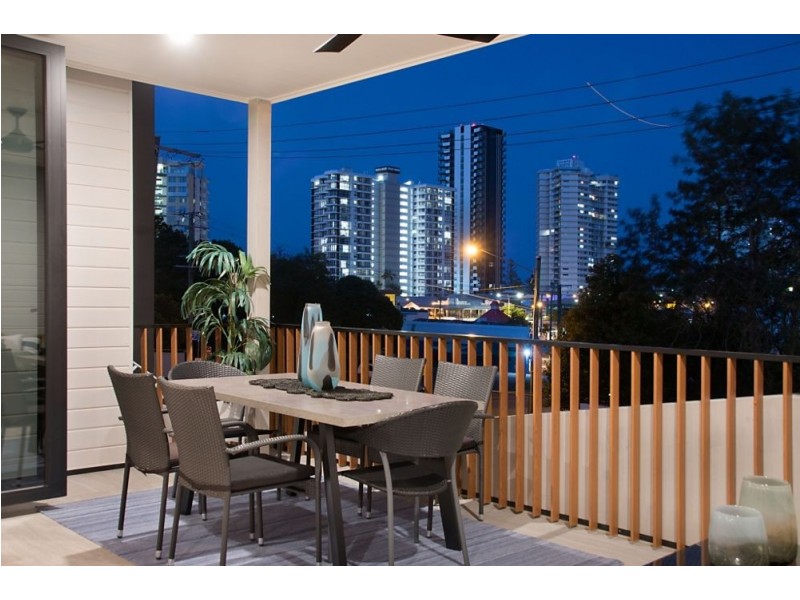 4/134 Musgrave Street, “KARMA VILLAS”, Coolangatta QLD 4225