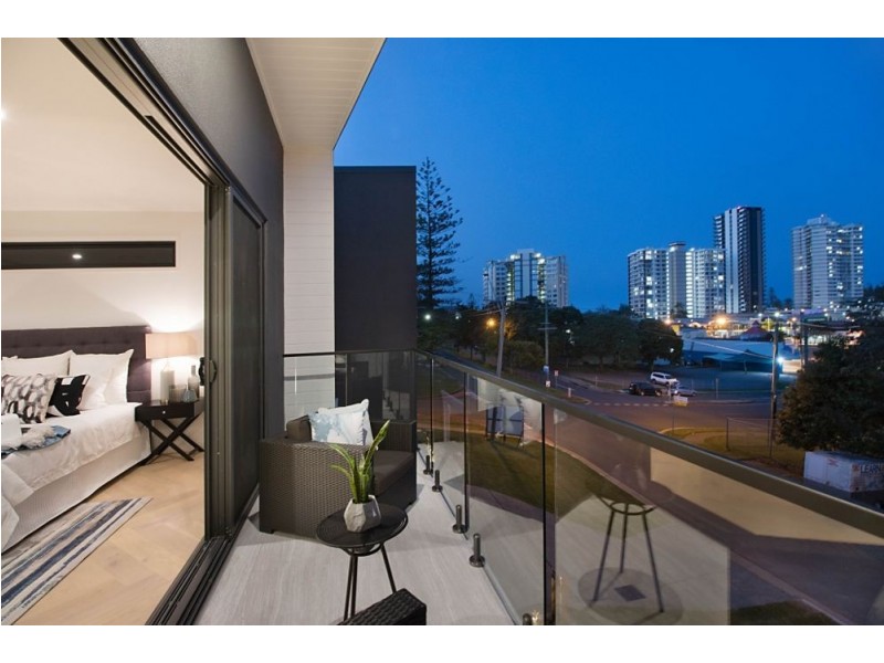 4/134 Musgrave Street, “KARMA VILLAS”, Coolangatta QLD 4225