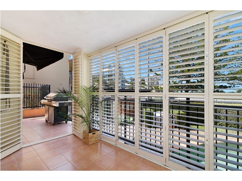 1/205 Boundary Street, Rainbow Bay QLD 4225