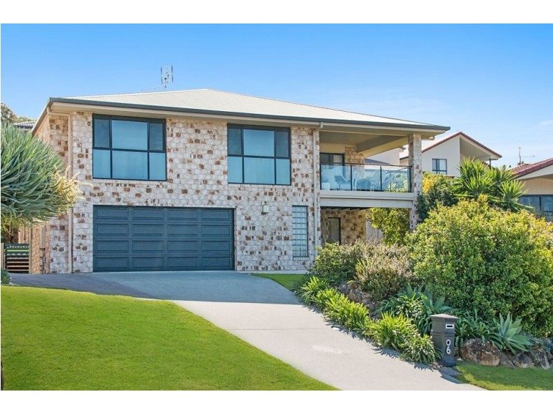 6 Mourne Terrace, Banora Point NSW 2486