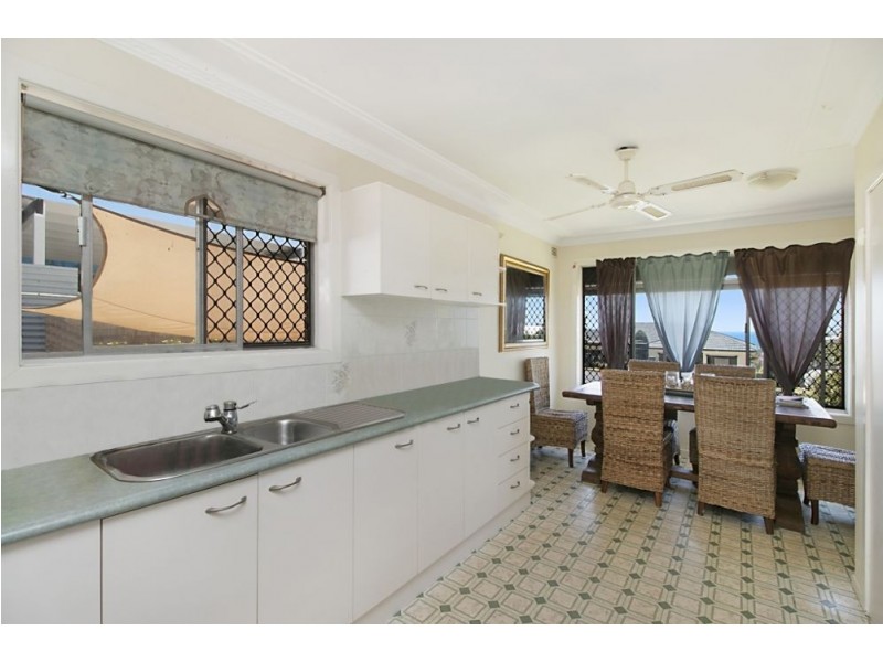 25 Walter Crescent, Banora Point NSW 2486