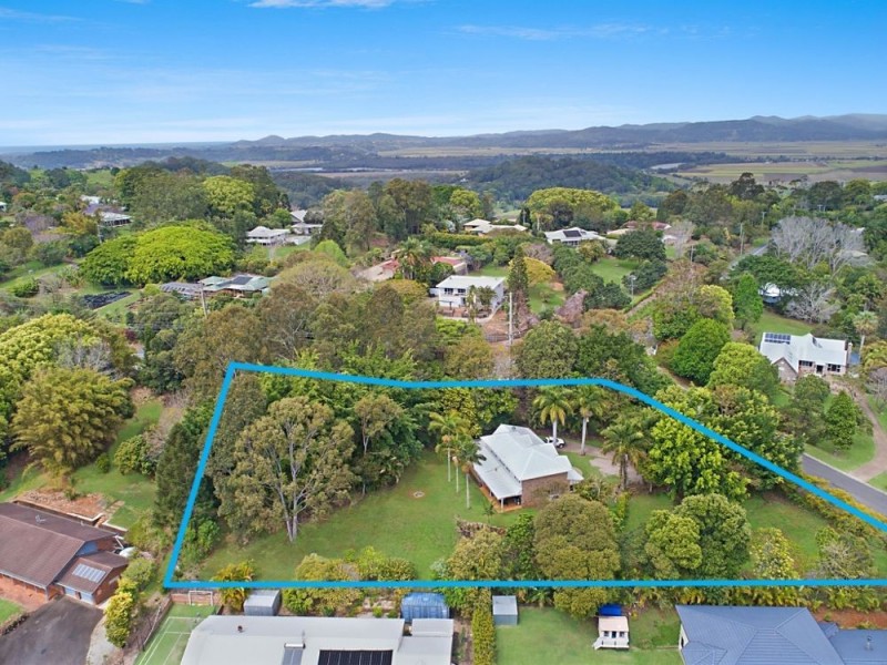 2 Highland Drive, Terranora NSW 2486