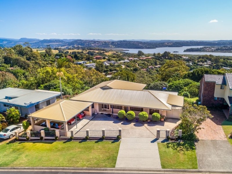 6 Dobbys Crescent, Terranora NSW 2486