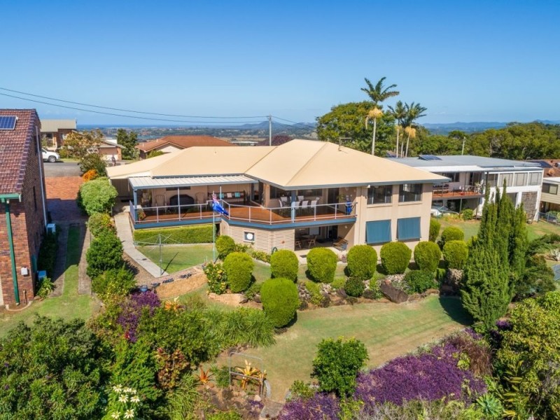 6 Dobbys Crescent, Terranora NSW 2486