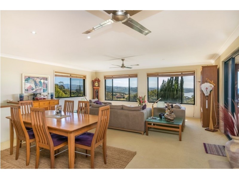 6 Dobbys Crescent, Terranora NSW 2486