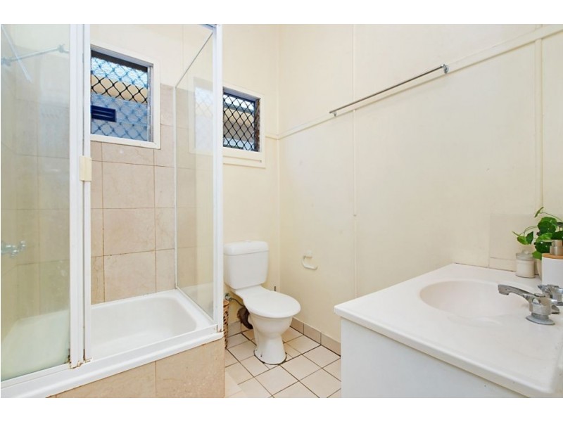 38 Twenty-Fifth Avenue, Palm Beach QLD 4221